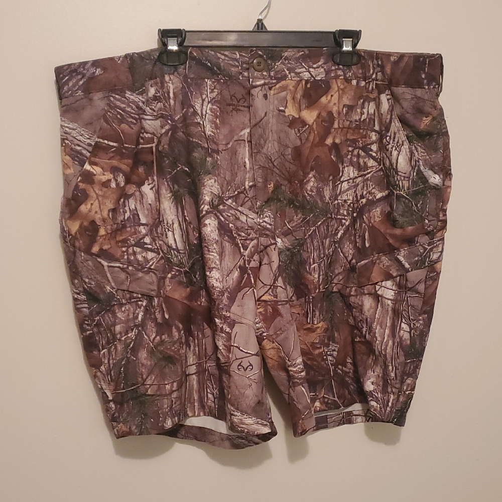 Realtree Men's Camouflage Quick Dry Cargo Shorts‎